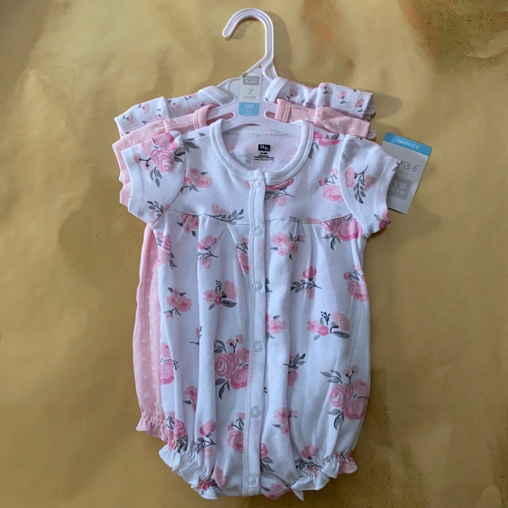 Hudson Bay 0 to 3 month baby girl Summer rompers three pack new with tags